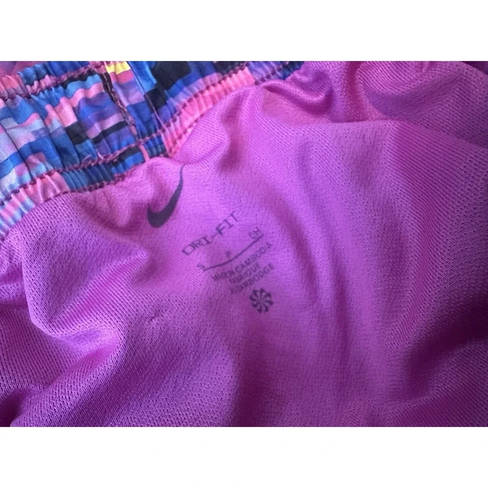 Nike‎ Women's Running Shorts Design Small